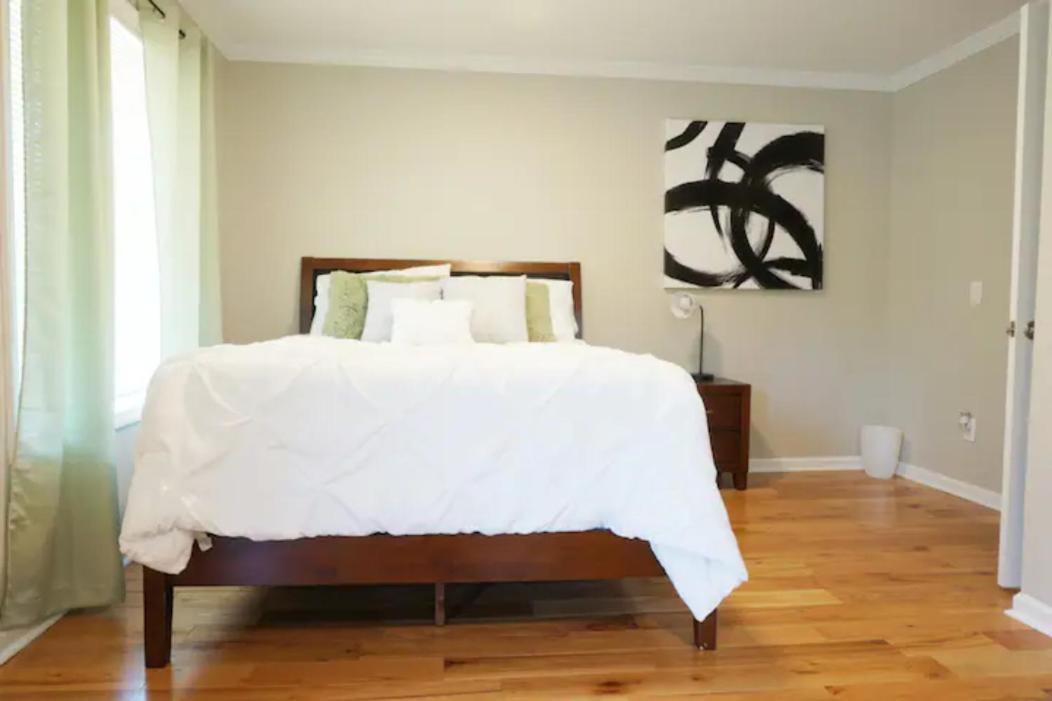 Atlanta Unit 1 Room 1 - Peaceful Private Master Bedroom Suite With Private Balcony المظهر الخارجي الصورة